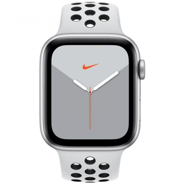 Apple Watch Nike Series 5 GPS 44mm pouzdro ze stříbrného hliníku – platinový/černý sportovní řemínek Nike (MX3V2HC/A)